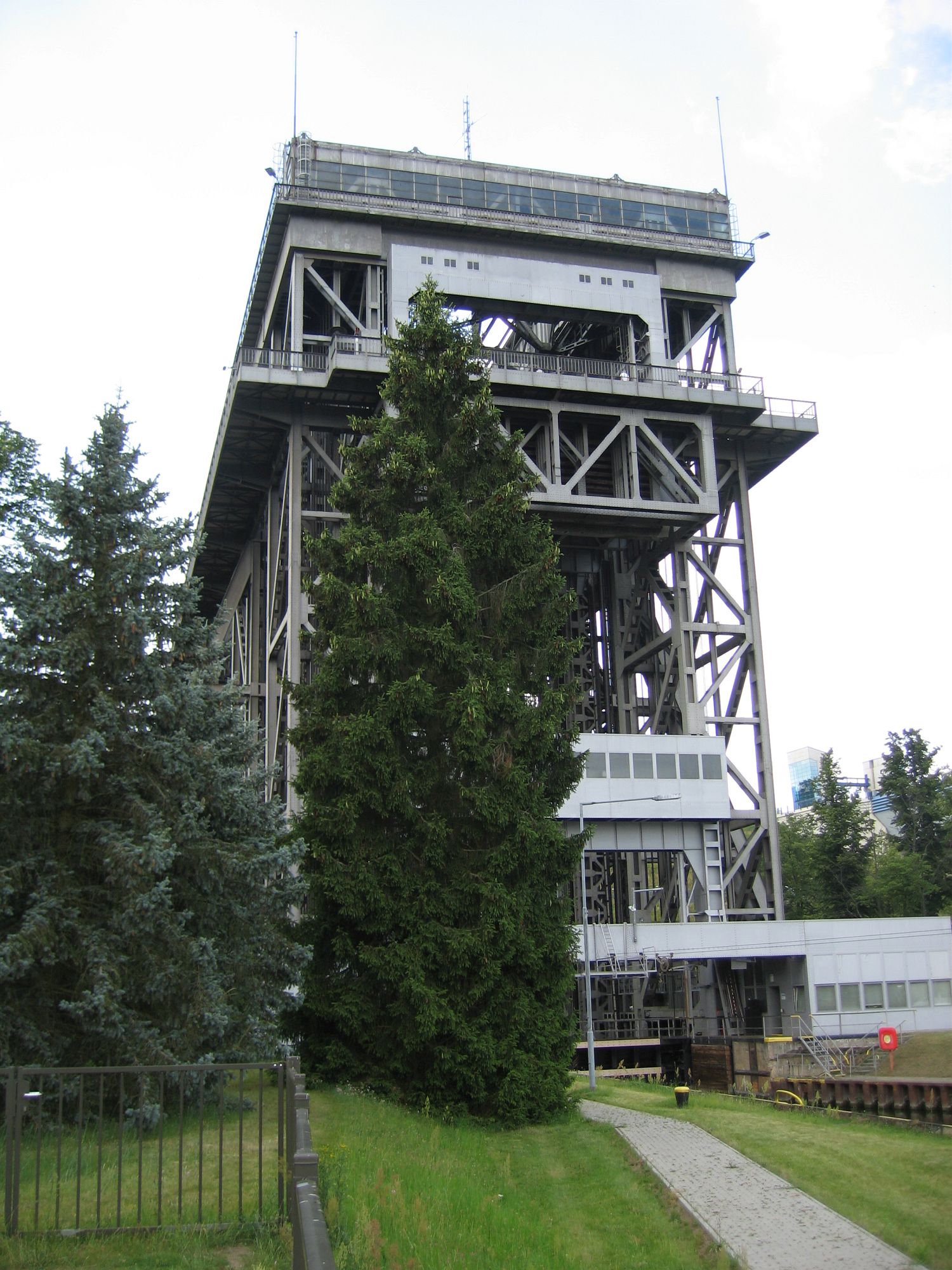 003 Alte Schleusentreppe (Starý výtah) Niederfinow (Schleuse III)